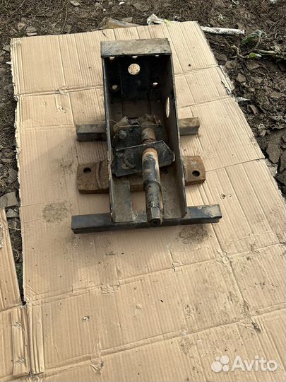 Крепление -лебёдка для запасного колеса