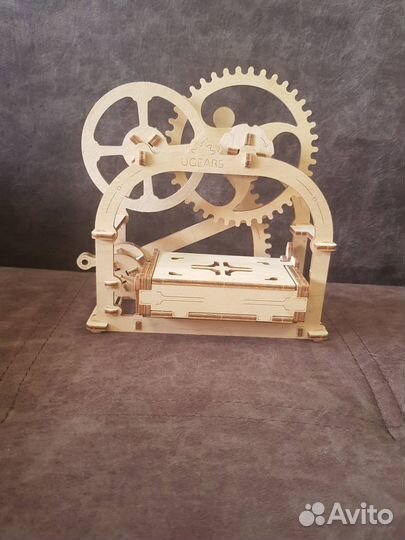 Механическая шкатулка Ugears