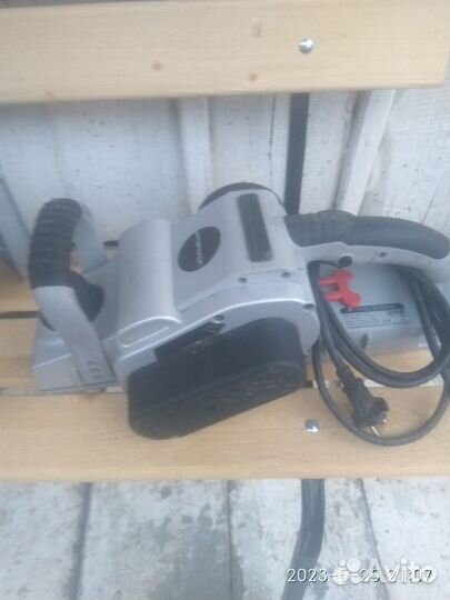 Электрорубанок интерскол