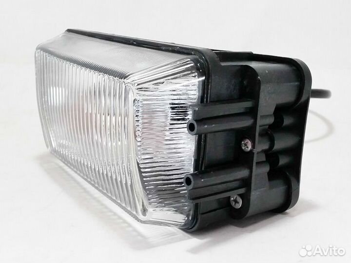 Противотуманная фара правая Mercedes W463