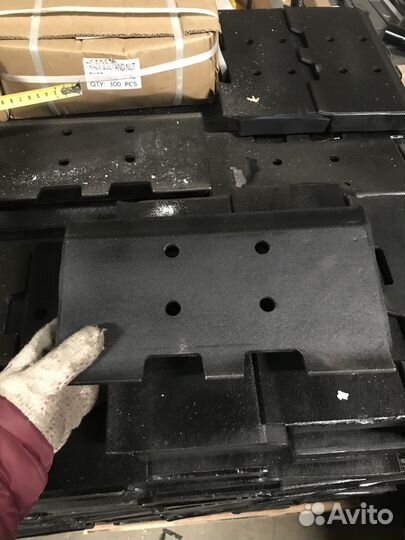 Башмак асфальтоукладчика Dynapac в сборе