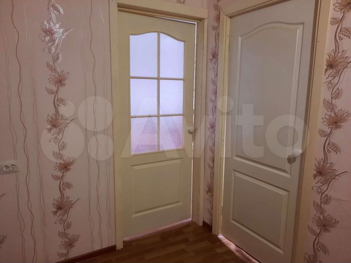 2-к. квартира, 52 м², 1/5 эт.