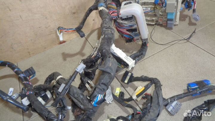 Проводка (коса) Toyota Hiace 5 (H200)