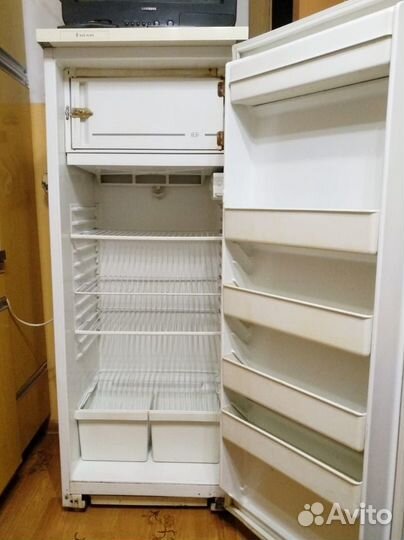 Холодильник бу Атлант самовывоз