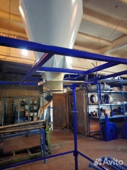 Циклон промышленный осадитель, разгрузитель