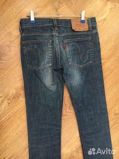 Джинсы женские levis
