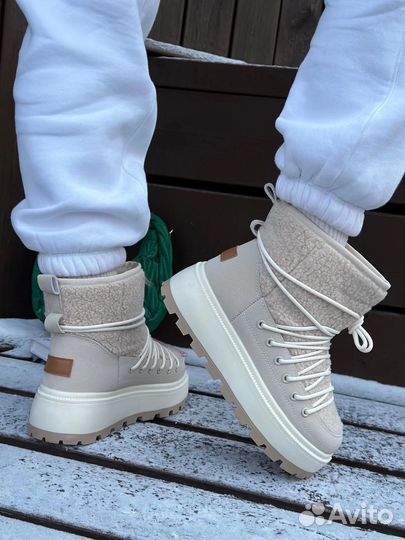 Дутики женские зимние