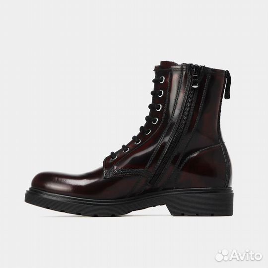 Ботинки женские зимние 39-39,5 рр Италия