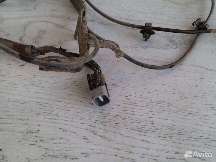 Toyota Land cruiser 200 датчик абс