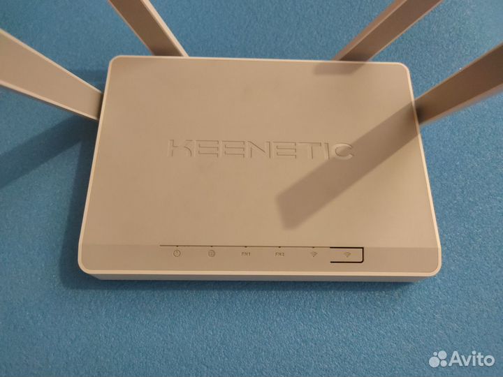 Wi-Fi роутер Keenetic giga (KN-1011)