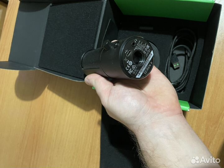 Микрофон razer seiren x