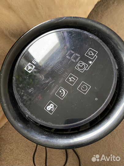 Воздухоувлажнитель Electrolux ehaw-9010Dmini