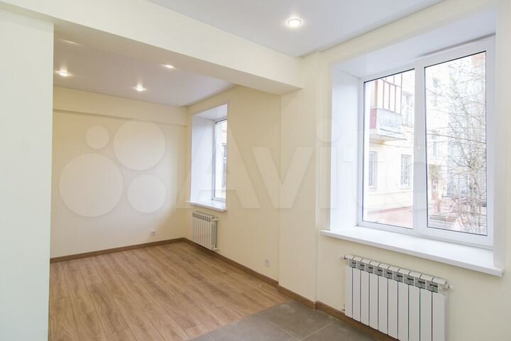 3-к. квартира, 80 м², 2/4 эт.