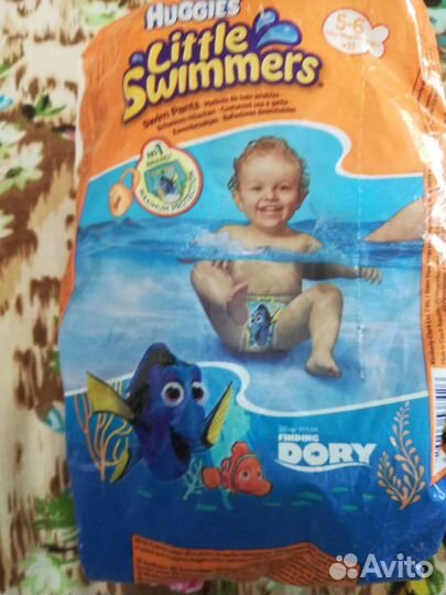 Подгузники-трусики Pampers и Huggies