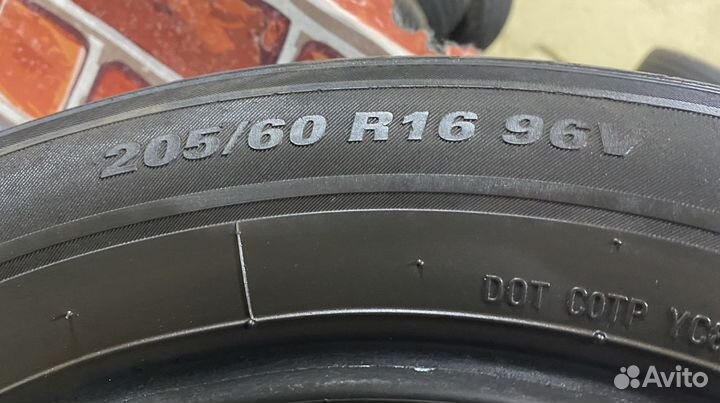 Marshal Matrac MH12 205/60 R16 96V