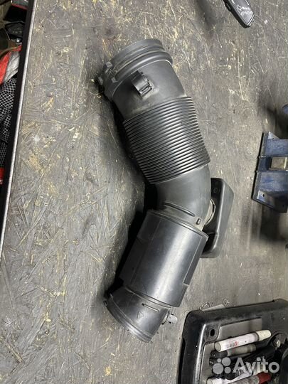 Патрубок воздушного фильтра Audi S5