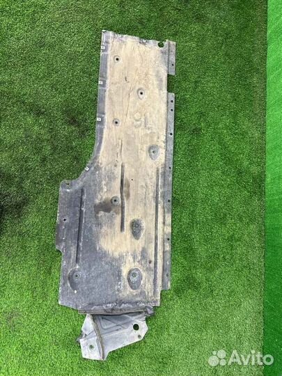 Защита днища кузова левая Bmw 3 E90 N46B20 2007