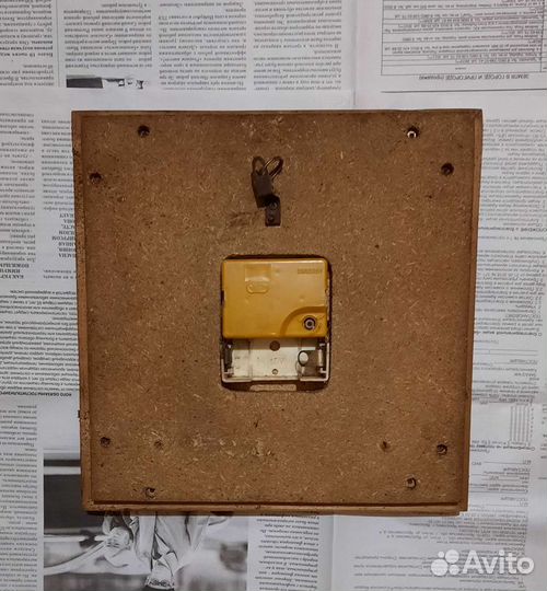 Часы настенные Маяк, Янтарь СССР