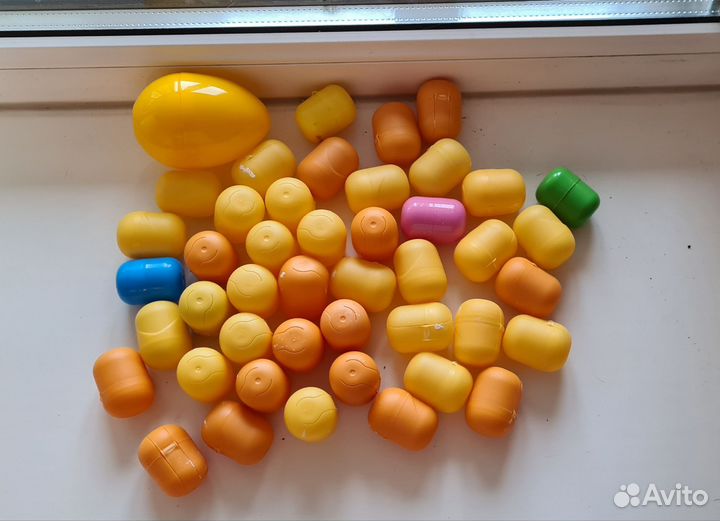 Капсулы от киндер-сюрпризов