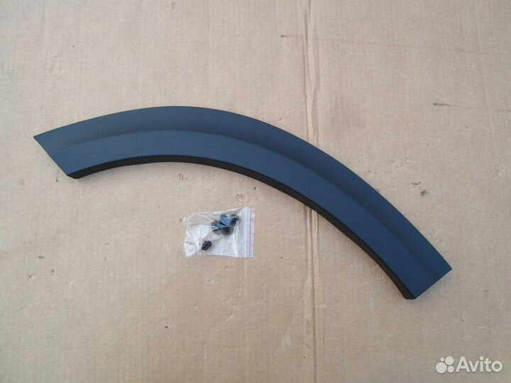 Молдинг зад двери по арке правый Infiniti QX50 J55