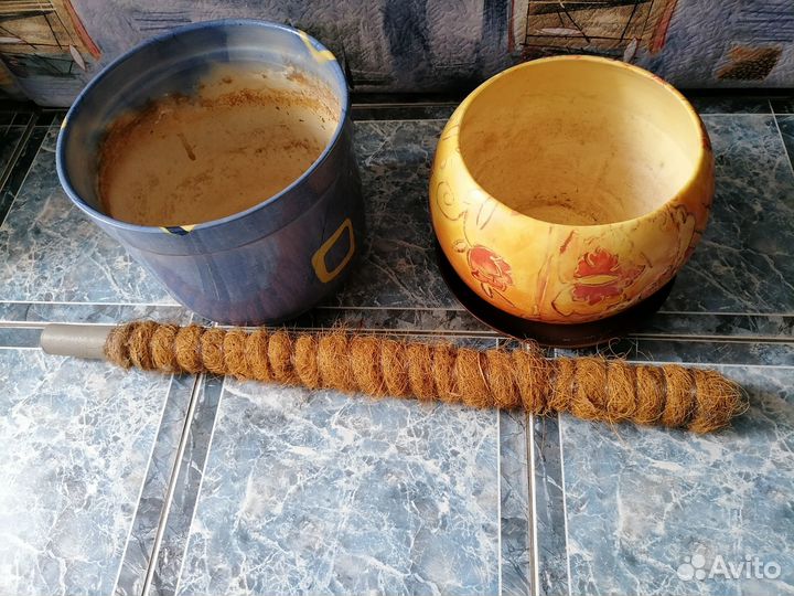 Кашпо горшок для цветов