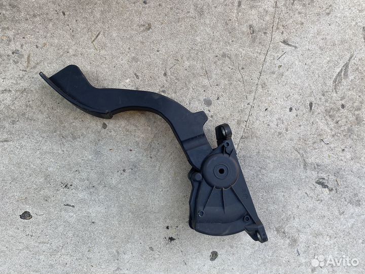 Педаль газа мазда 3 бк