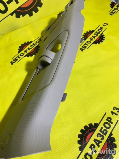 Обшивка стойки правая Kia Sportage QL 2.0 2017