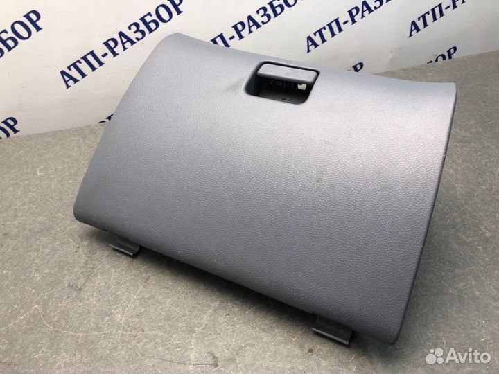 Бардачок Mitsubishi Lancer Cedia CS2 4G15 2001