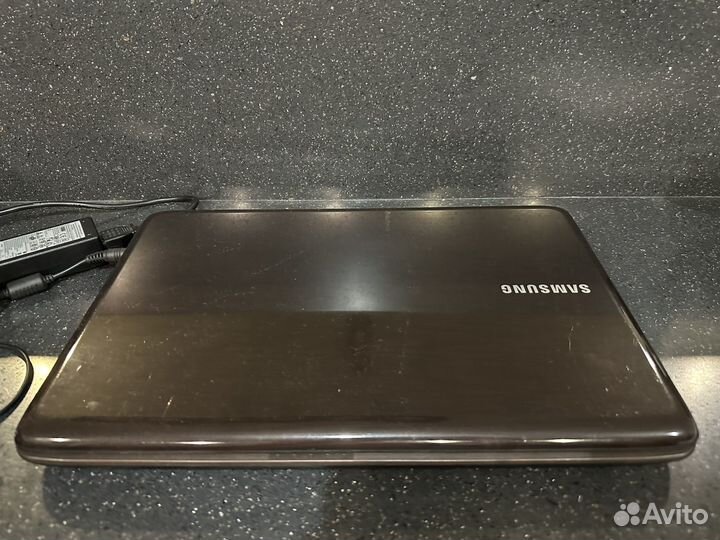 Ноутбук samsung r540