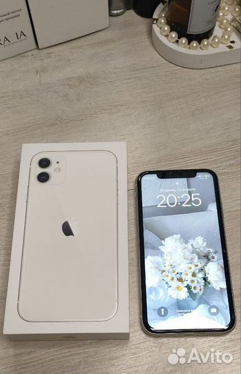 iPhone 11, 64 ГБ