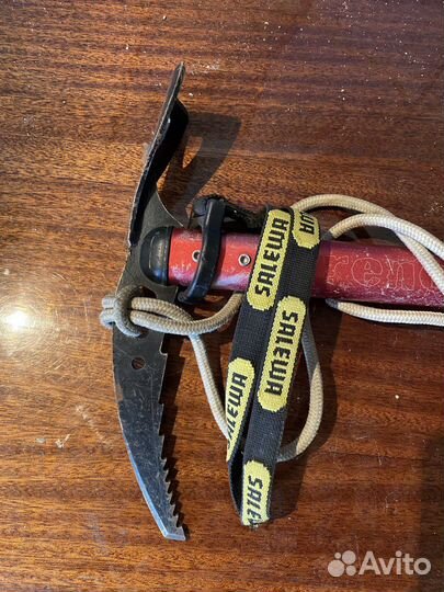 Ледоруб Salewa Freney