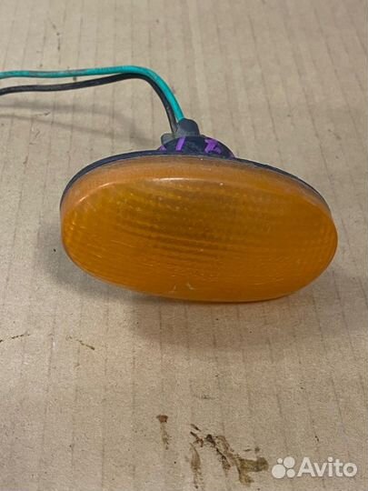 Повторитель поворота в крыло левый Byd Flyer II