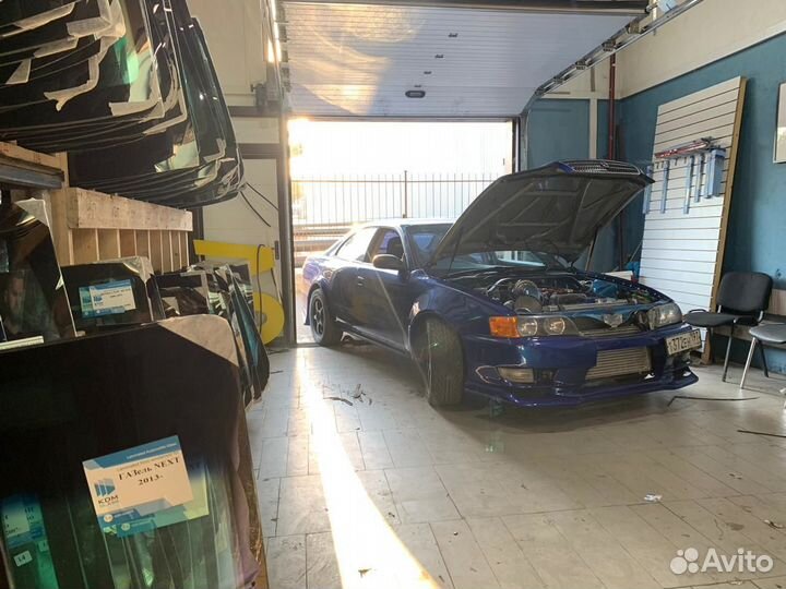 Лобовое стекло Toyota Mark 2