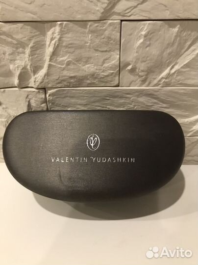 Солнцезащитные очки италия валентин юдашкин