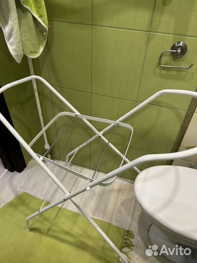 Подставка под детскую ванночку и ванна