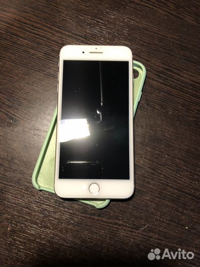 iPhone 8 Plus, 64 ГБ