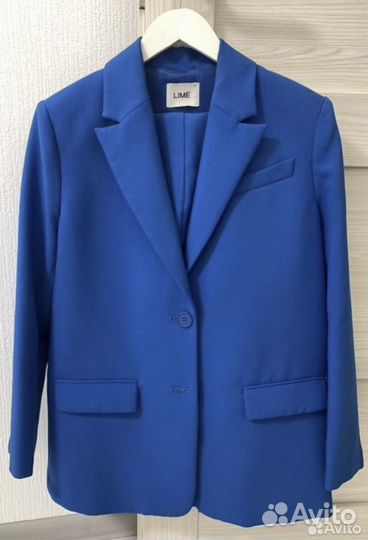 Брючный костюм Lime