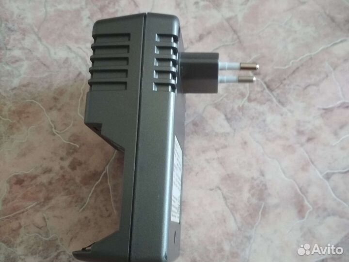 Зарядное устройство