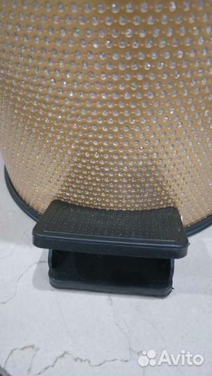 Новые мусорные ведра с педалью