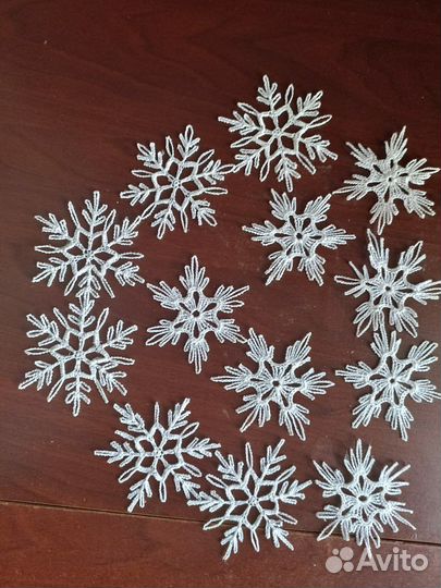 Набор из 12 снежинок