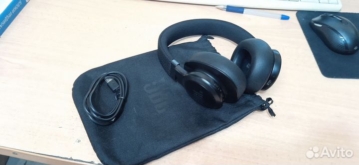 Беспроводные наушники jbl live 660 nc