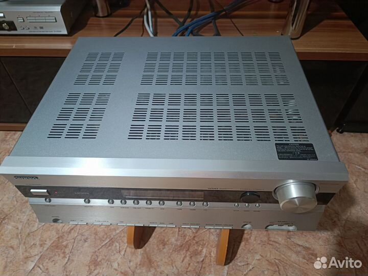 Ресивер Onkyo TX-SR 606