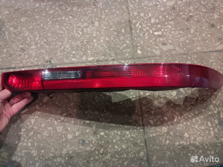 Фонарь задний в бампер левый для Ауди Ку 7 Audi Q7