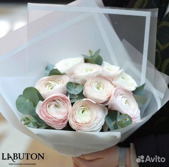 Цветы.Букет Ранункульсов.Доставка по Новосибирску