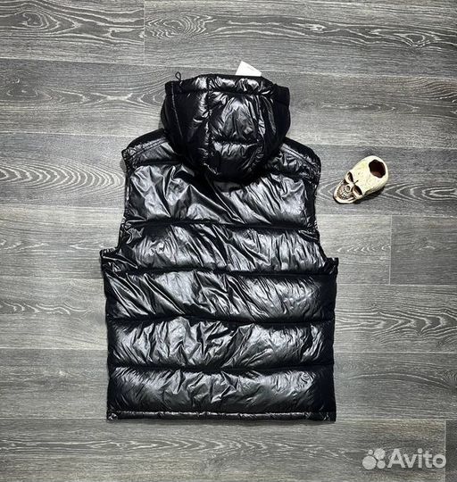 Жилетка Moncler глянцевая