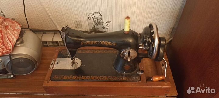 Швейная машина пмз им. Калинина