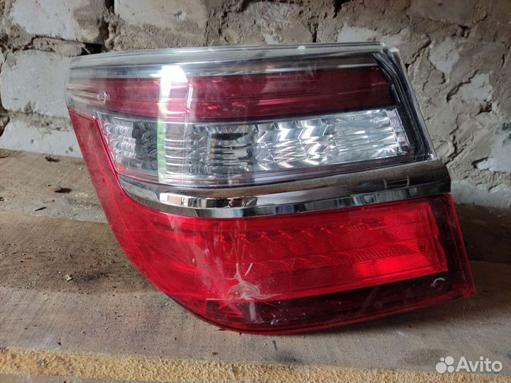 Фара задняя левая toyota camry 55