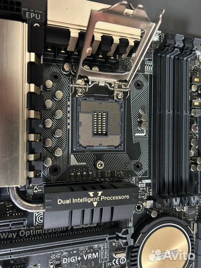 Материнская плата asus Z97-deluxe