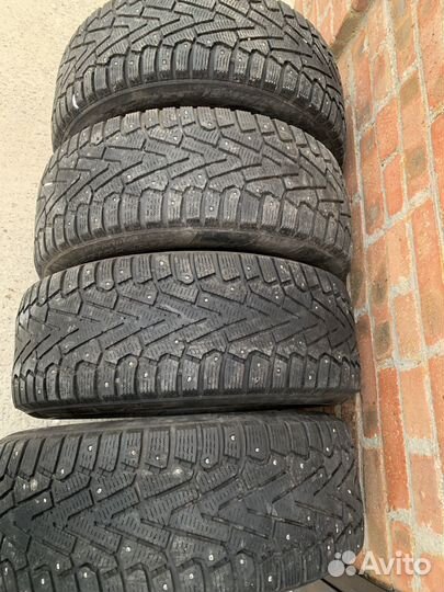 Pirelli Ice Zero 225/55 R17