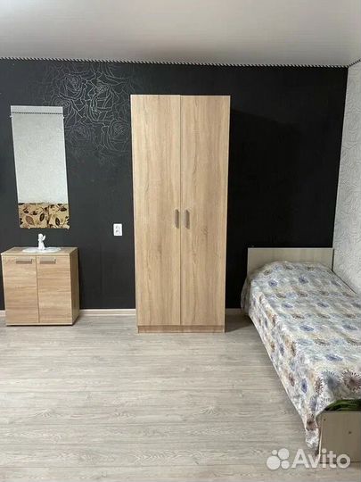 Шкаф Рик платяной